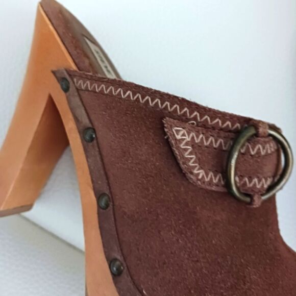 Steve Madden Faris Vintage 1990's Y2K Style Brown Suede Clogs Mules Sz… - Picture 6 of 8